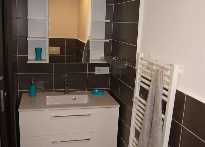 Les Petites Alpes - 5 Prs - 3 Min Des Plages - Climatisation *